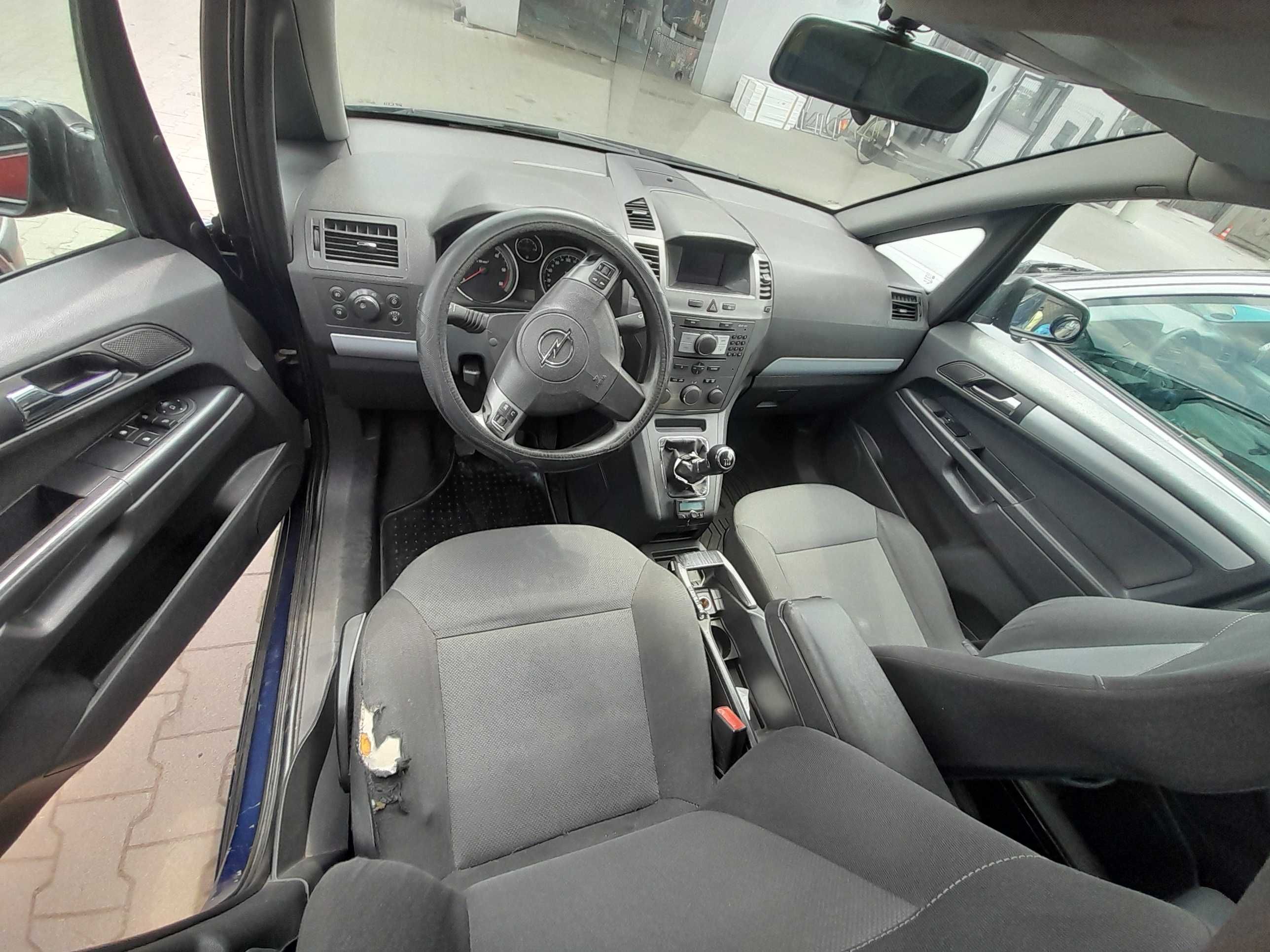Opel Zafira B 1.9 CDTI Z19DT Skrzynia M32 Lakier Z21B Na Części