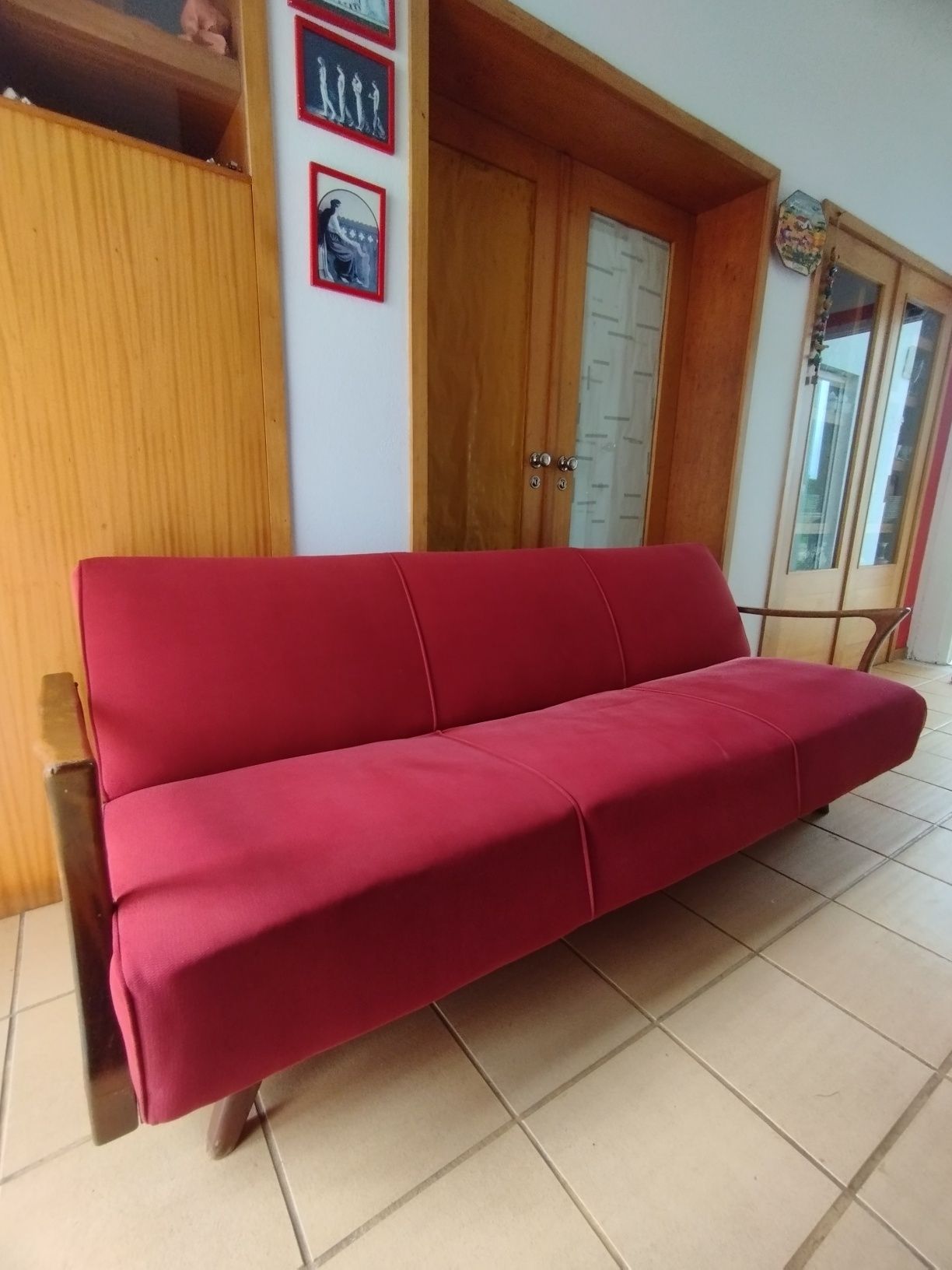 Sofá-cama vintage - vermelho