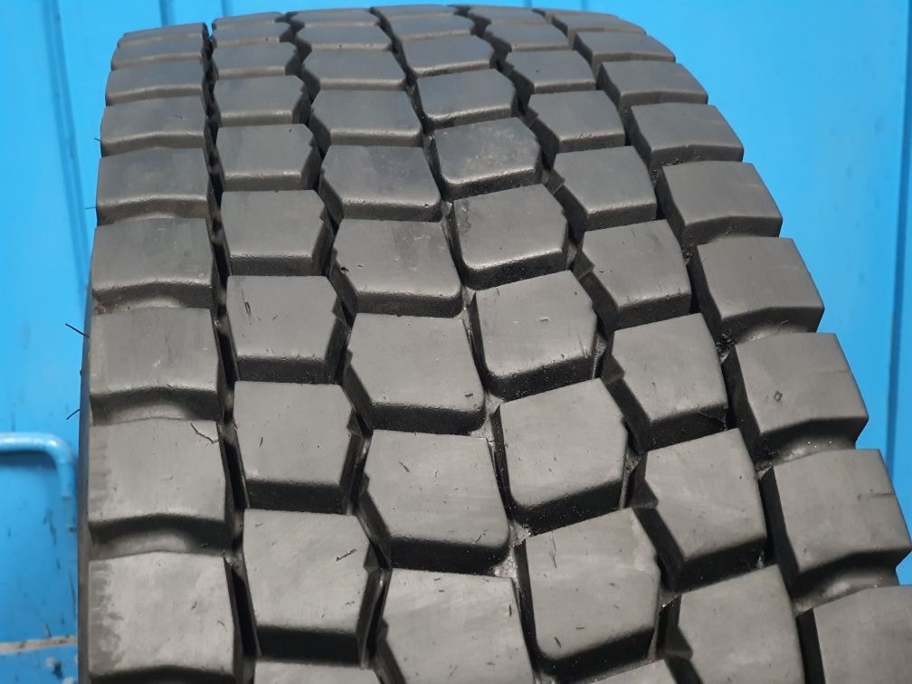 1 x 295/80 R22.5 Bridgestone R-Drive 001 ! Rok 2020