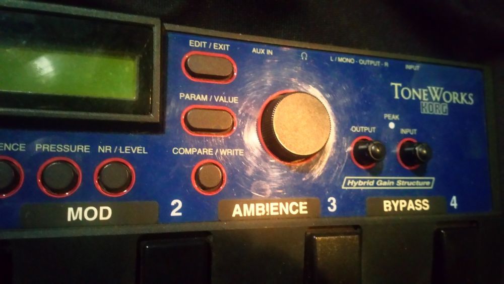 Pedaleira de guitarra korg