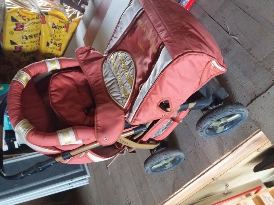 Продам дитячу коляску