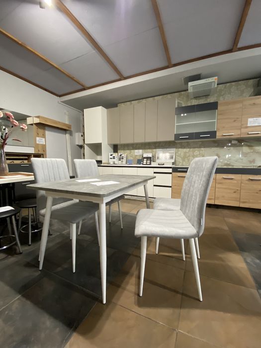 Комплект стіл обідній та стільці