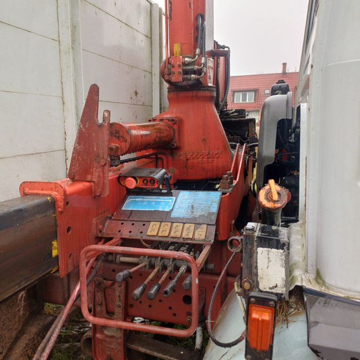 HDS ferrari 560A2 ładowacz dźwig żuraw podnośnik