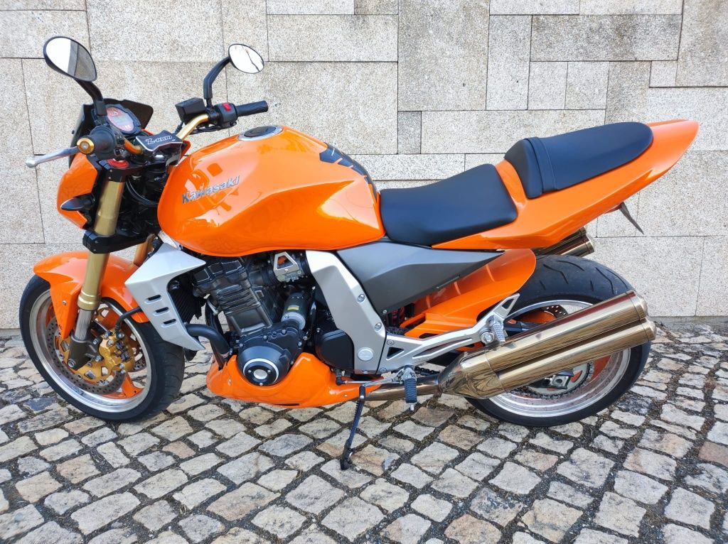 Kawasaki Z1000 ano 2004