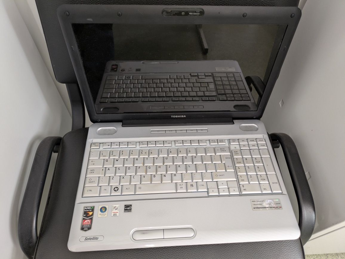 Toshiba satellite L500D-10R