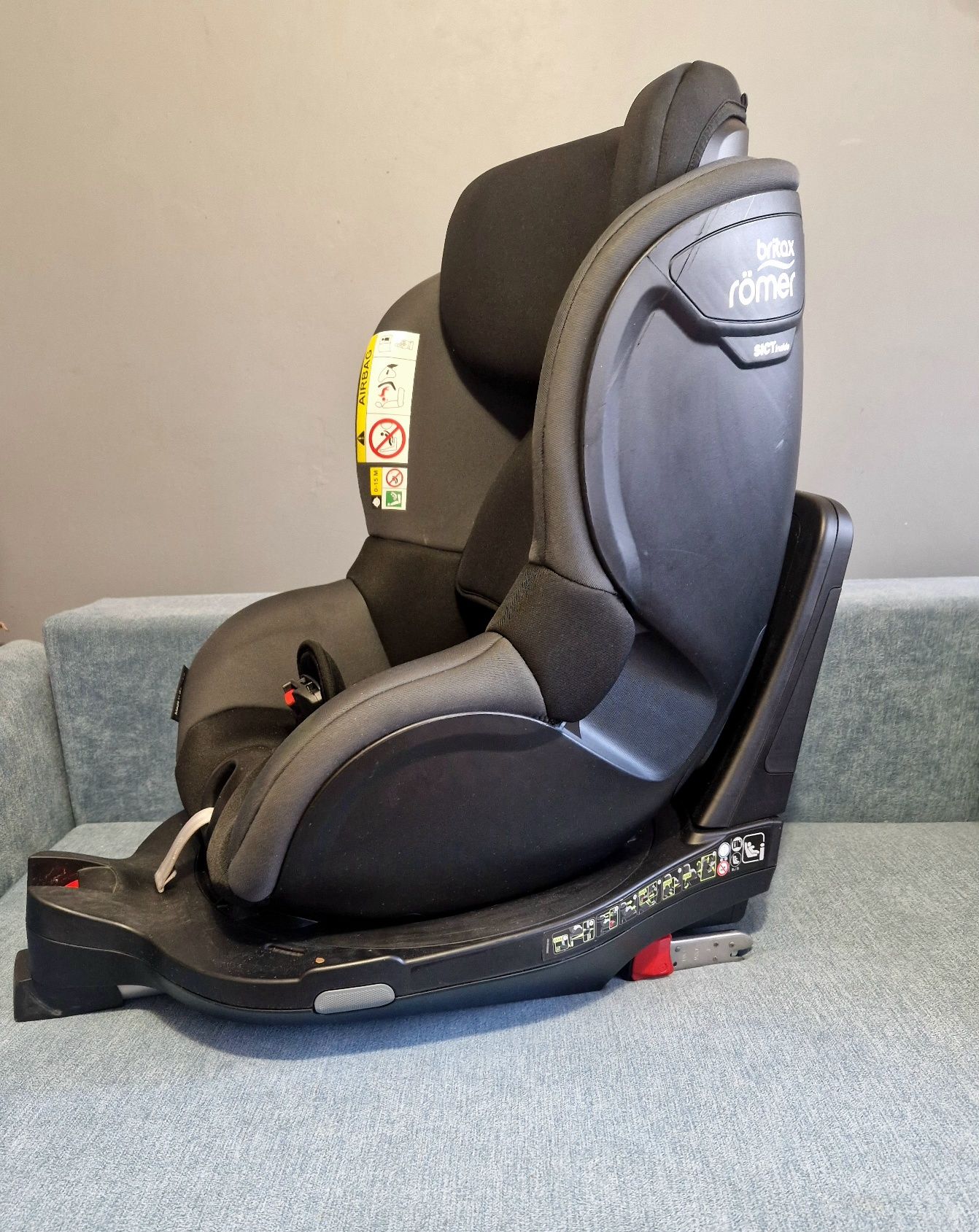 Fotelik Britax Romer Dualfix M I-Size obrotowe 360*