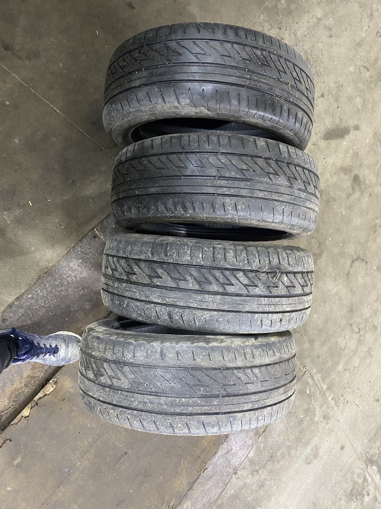 Продам резину лето 205/55 R16