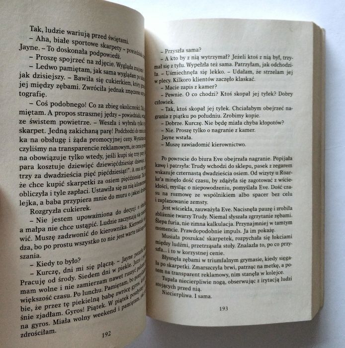 ŚMIERĆ O TOBIE PAMIĘTA, Nora Roberts pisząca jako J. D. Robb, UNIKAT!