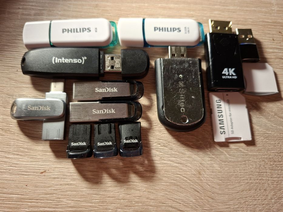 Pendrive 8,64,128,512 GB