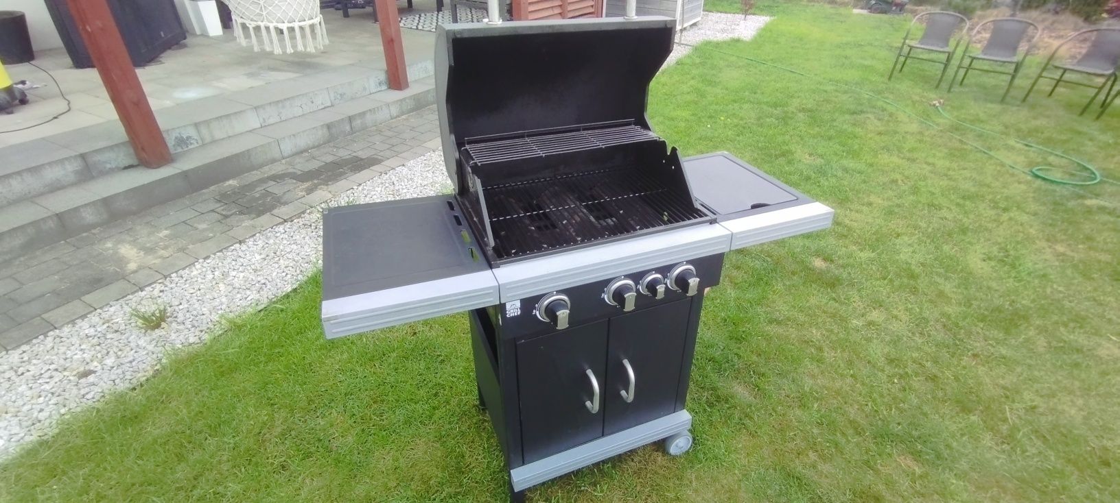 Grill gazowy - ruszt żeliwny