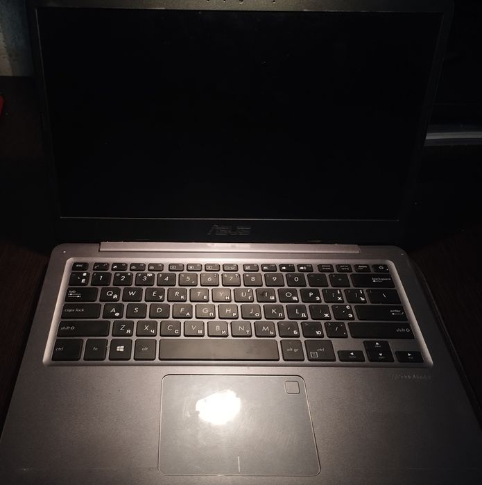 CS:GO,GTA5,DOTA2.Asus vivobook i5-8250U