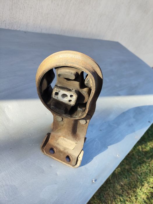 Подушка двигуна ваз 2108-2115 б/у