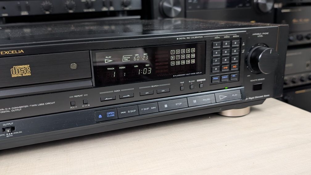 Aiwa XC-007 EXCELIA Unikatowy odtwarzacz płyt CD