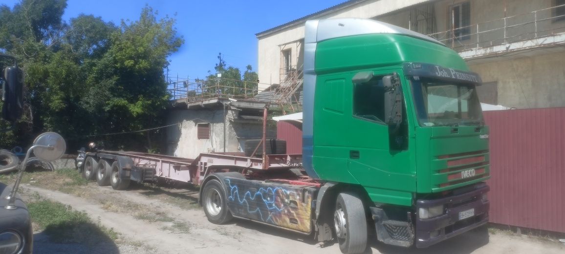 Полуприцеп контейнер
