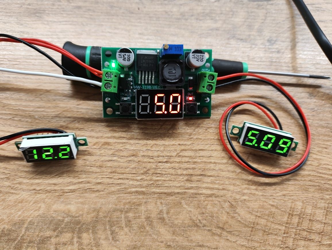 DC-DC перетворювач LM2596 4-40V -> 1.25-37V 3A понижуючий з єкраном