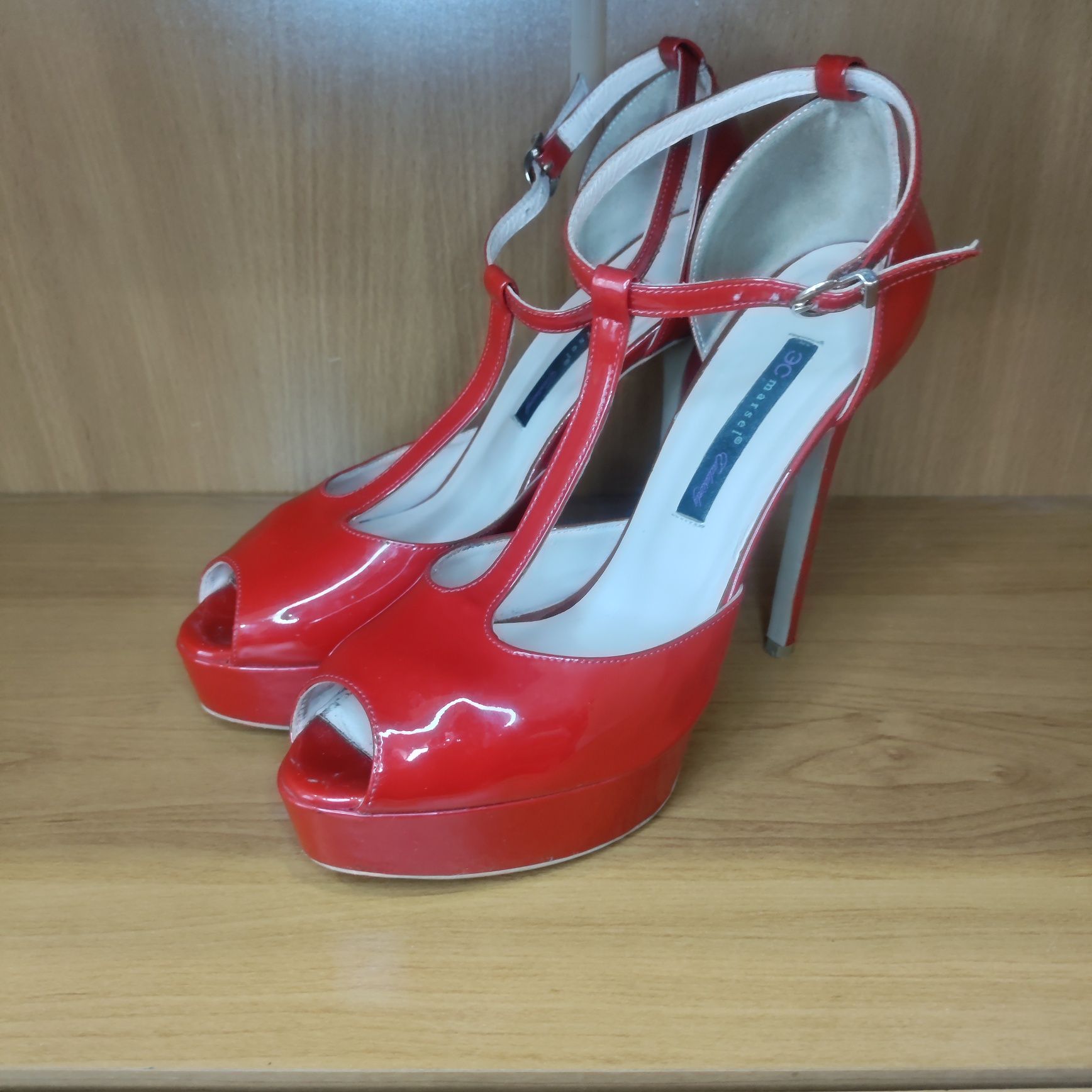 Жіночі туфлі ЭС marsel Червоні 39 розмір
