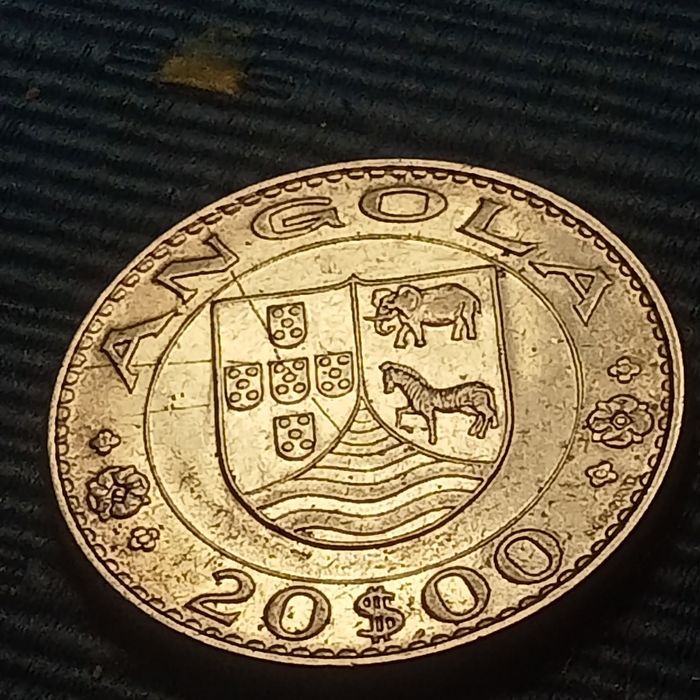 moeda 20 escudos Angola 1971