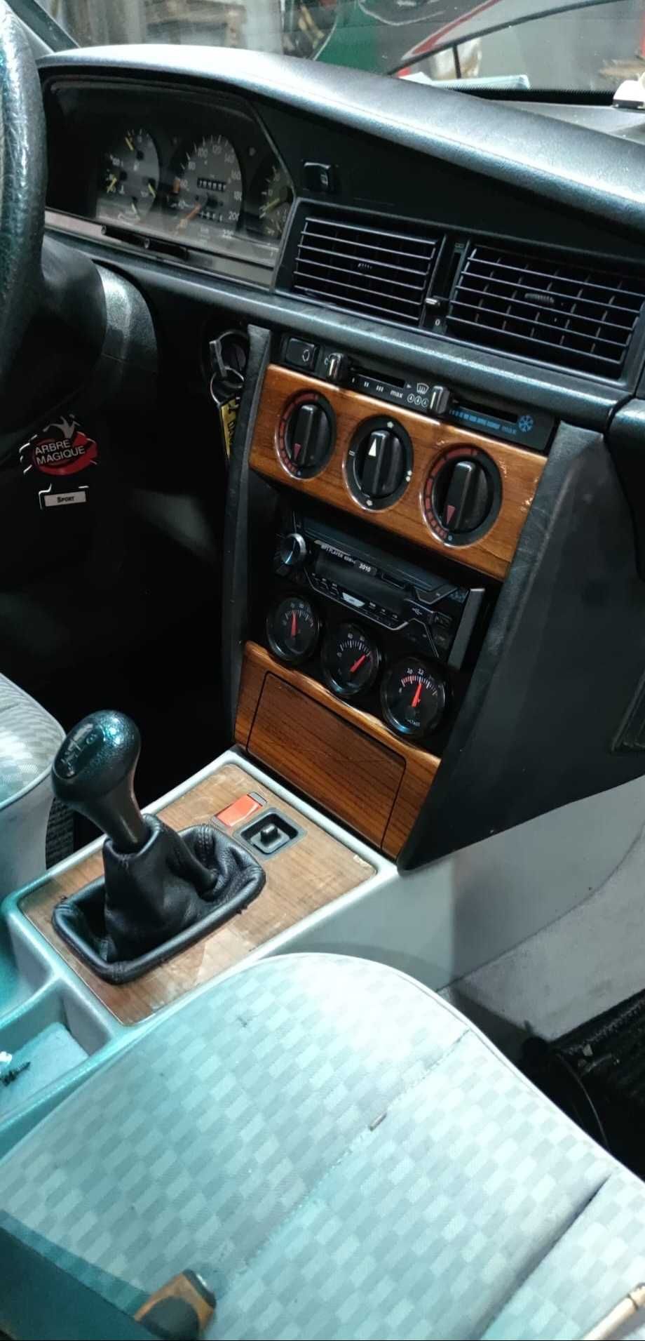 MERCEDES 190E 2.0 W201