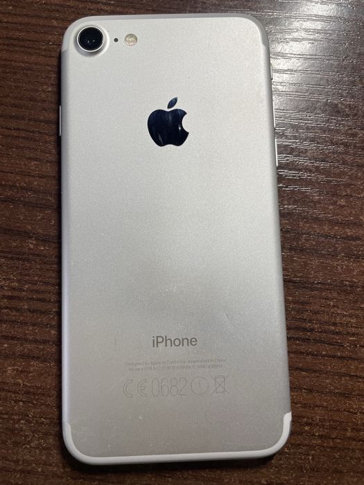 iPhone 7 128GB білий