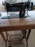 Maquina de costura Singer Antiga