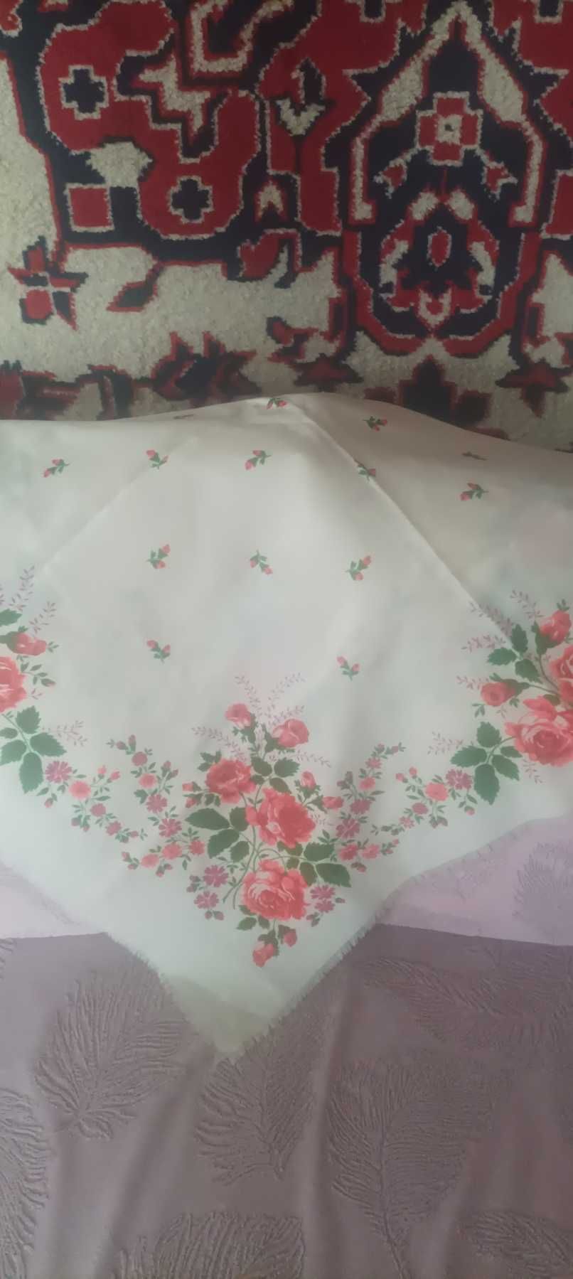 Шерстяные платки