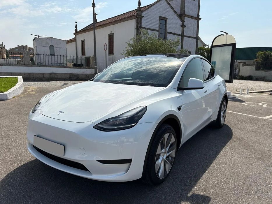 Tesla Model Y RWD