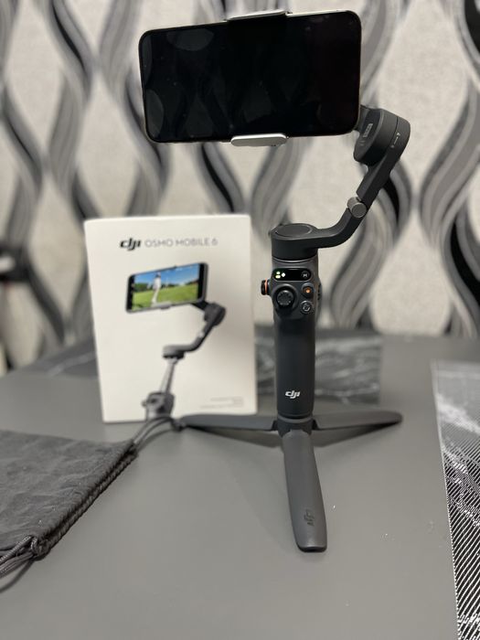 DJI Osmo Mobile 6