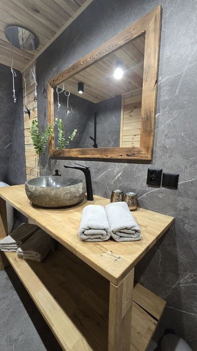 Domek z jacuzzi nad jeziorem (ognisko,duża wanna)