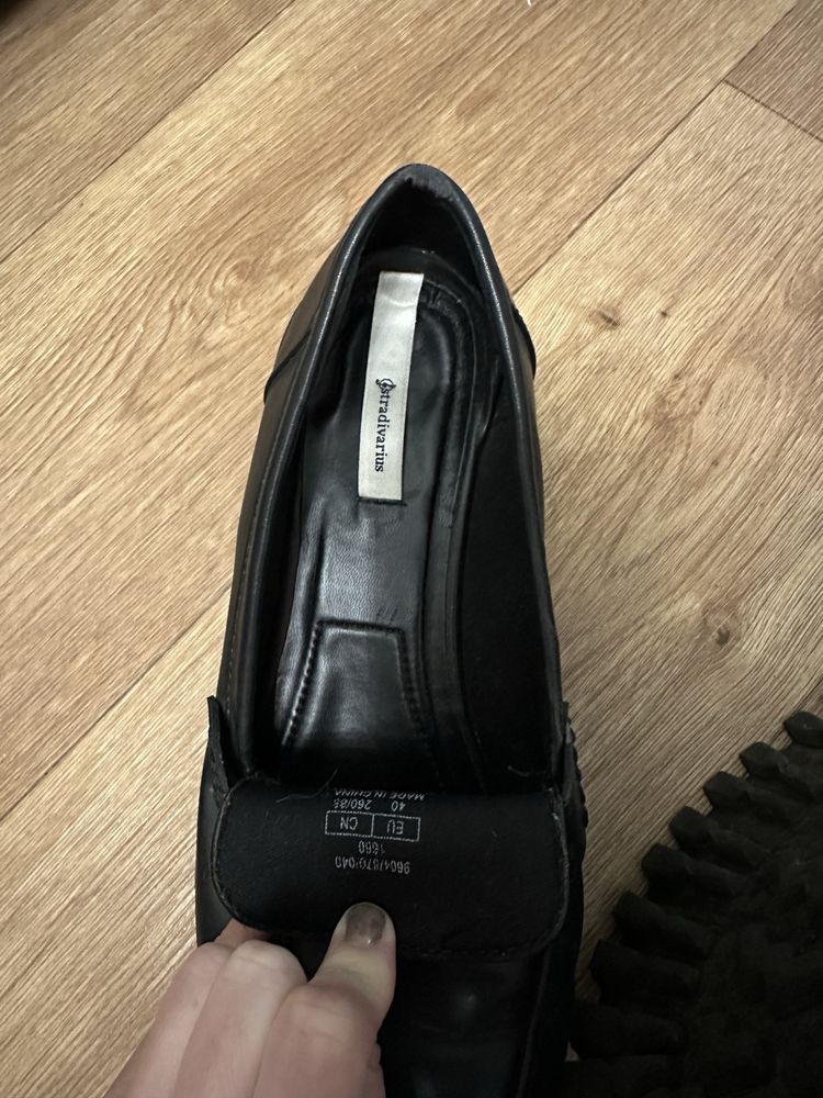 Отличные Лоферы классические stradivarius 40р