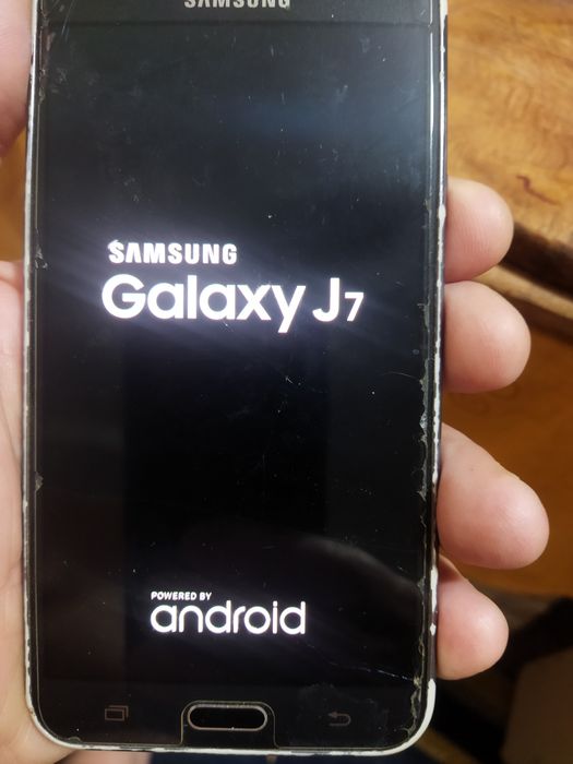 Телефон Самсунг в рабочем состоянии требуется замена батареи