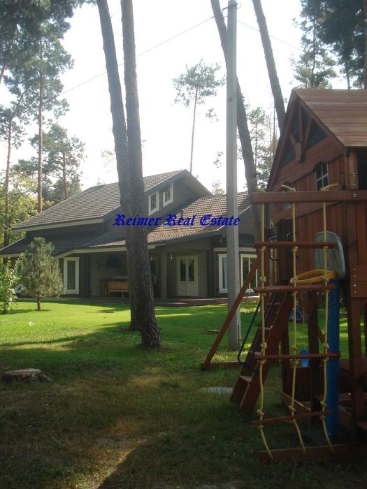 Без коміссії. оренда нового будинку в Конча-Заспе. в сосновому лісі.