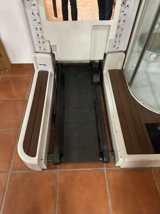 Roca Aquatech Fitness Hidromassagem