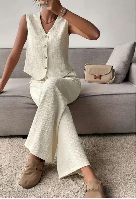 Костюм жіночий класичний