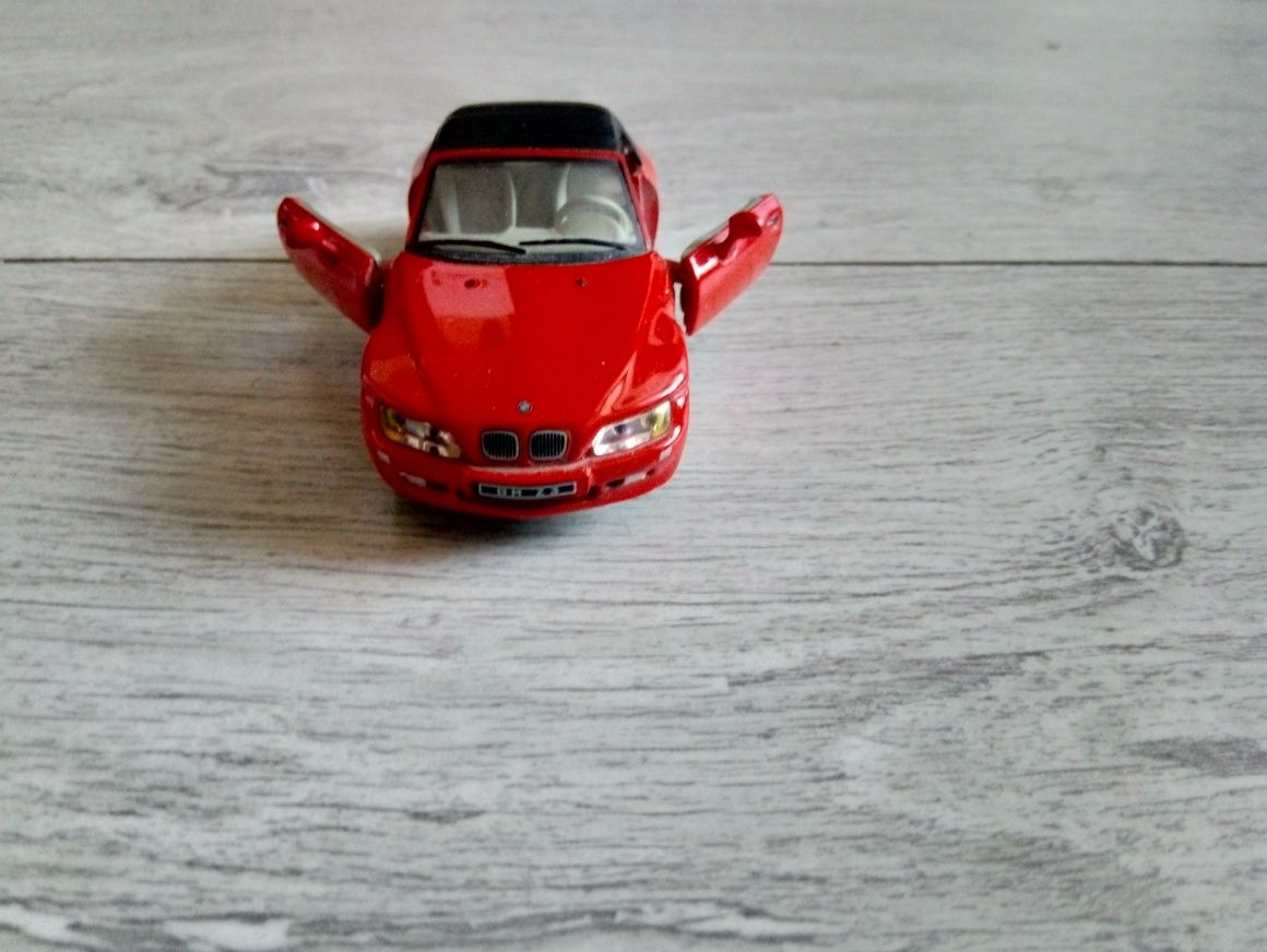 Model BMW w skali 1:43