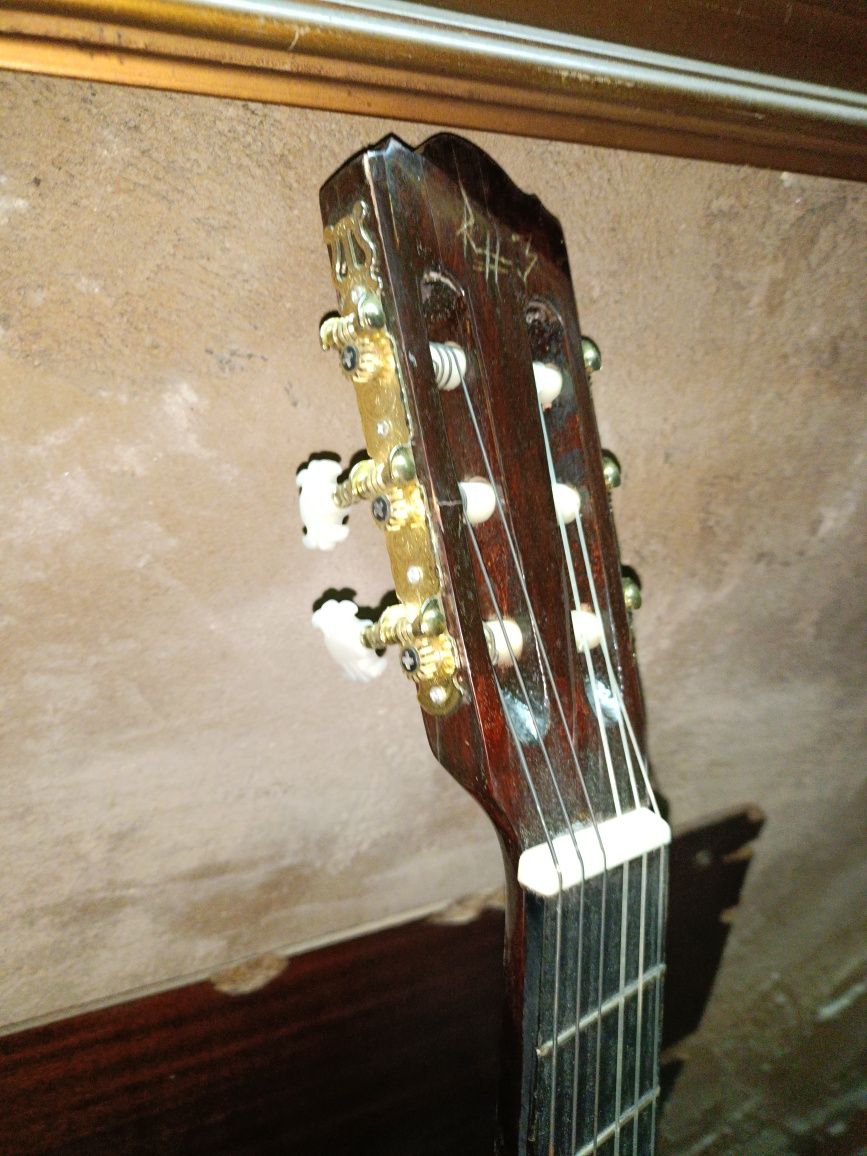 Viola de música usada