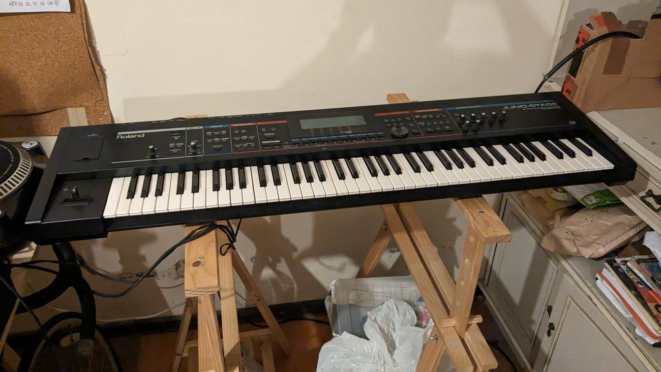 Roland Juno Stage