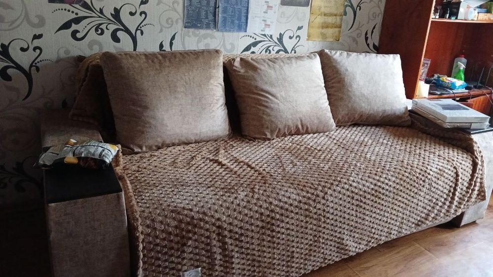 Продам диван новий