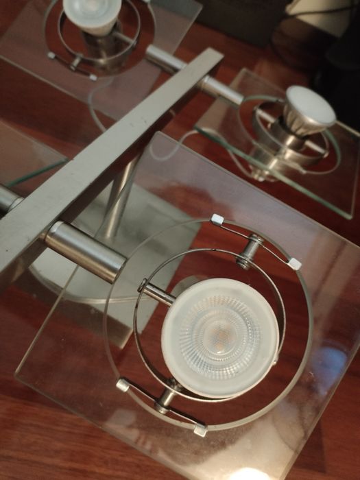 Candeeiro de aço escovado com focos leds direcionais rotativos