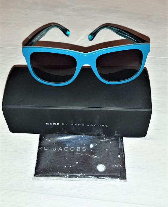 Turkusowe okulary przeciwsłoneczne Marc Jacobs + futerał avangard blue