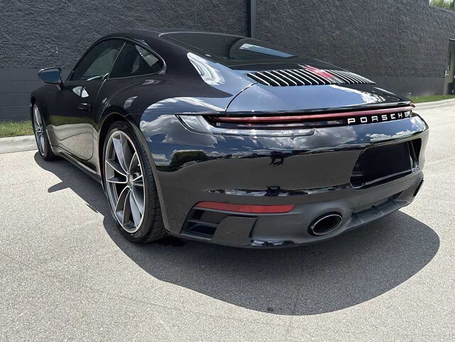 Porsche 911 Carrera 4S Coupe      2020
