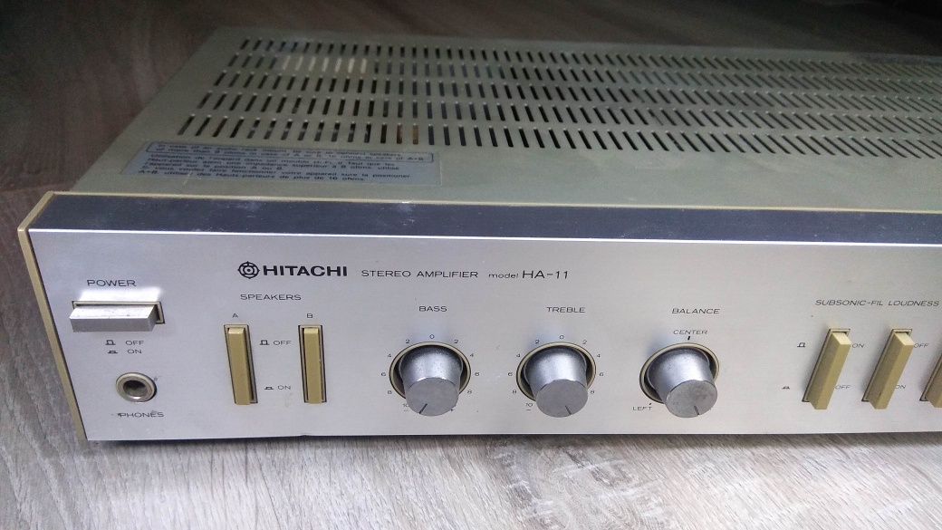 Стерео підсилювач HITACHI HA-11