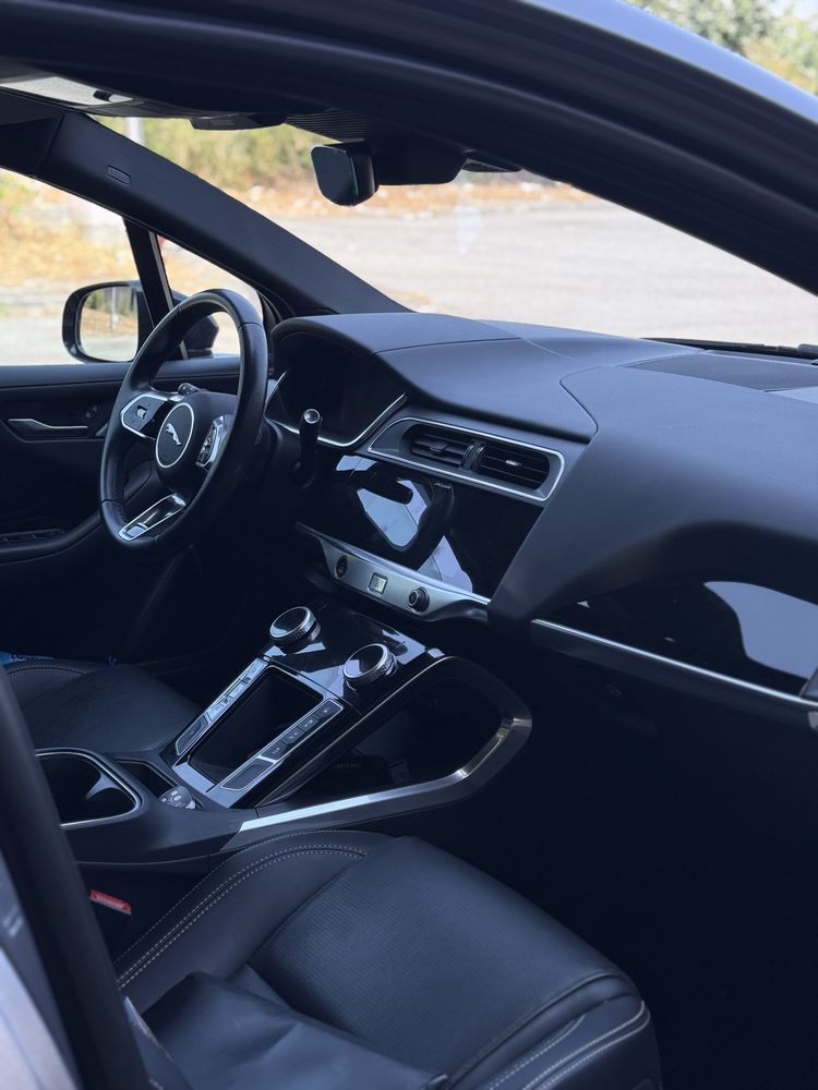 Jaguar ipace black awd aut