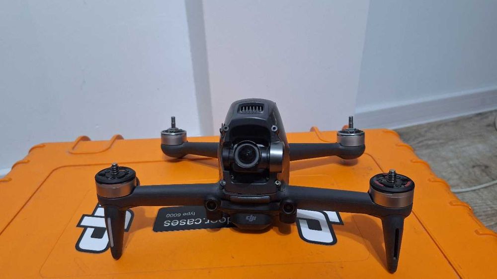 Zestaw DJI FPV | Aparatura | Gogle | 3 baterie