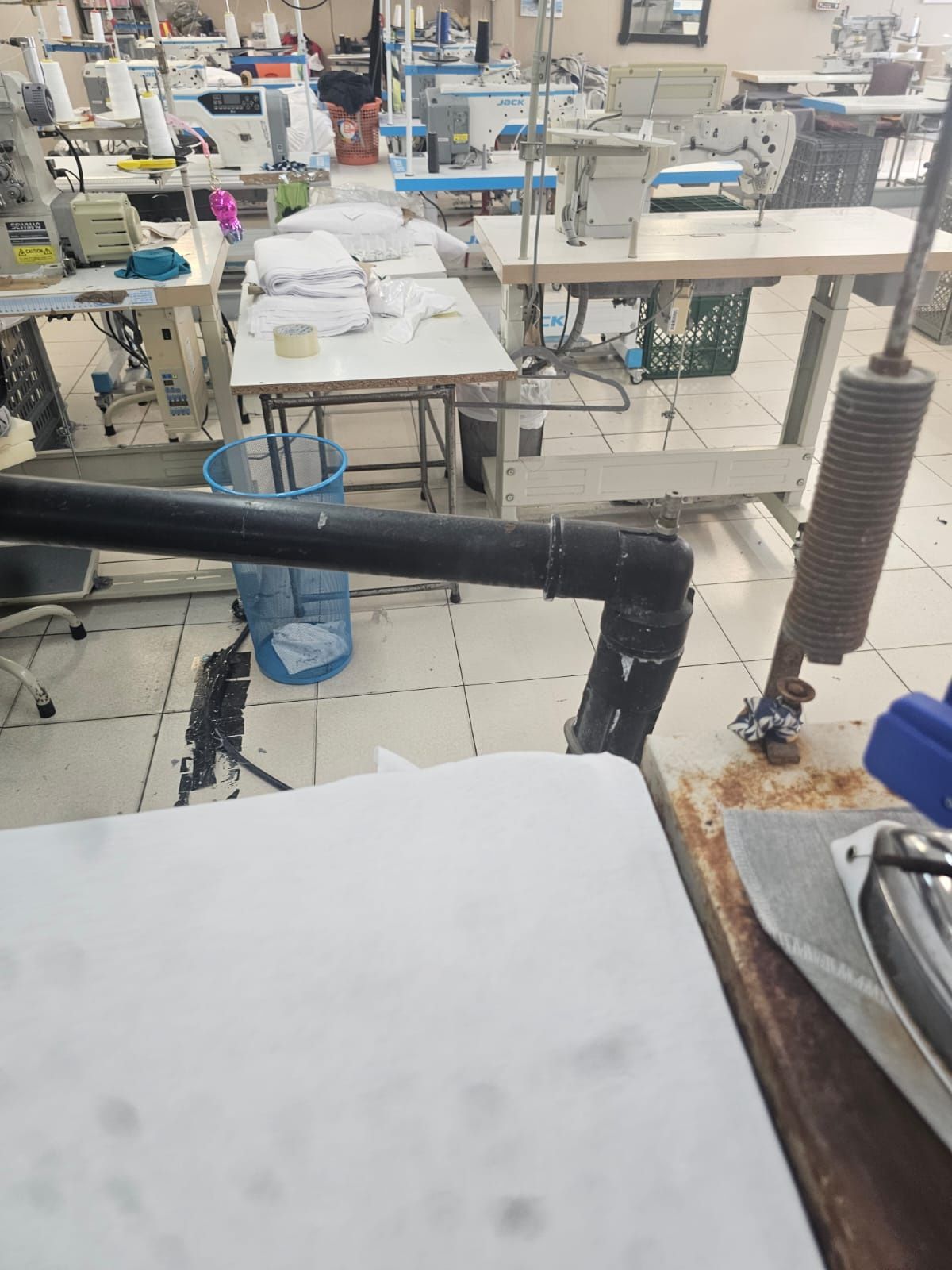 Caldeira com preça e ferro