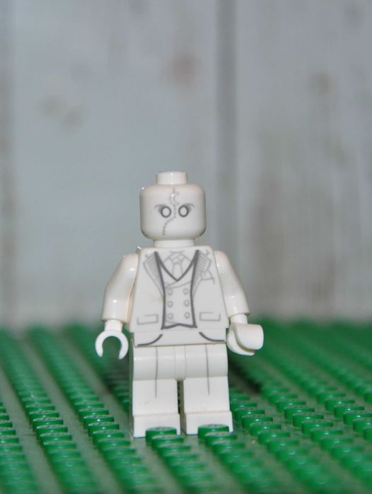 F1767. Figurka LEGO CMF - colmar15 Mr. Knight, Marvel, Series 2