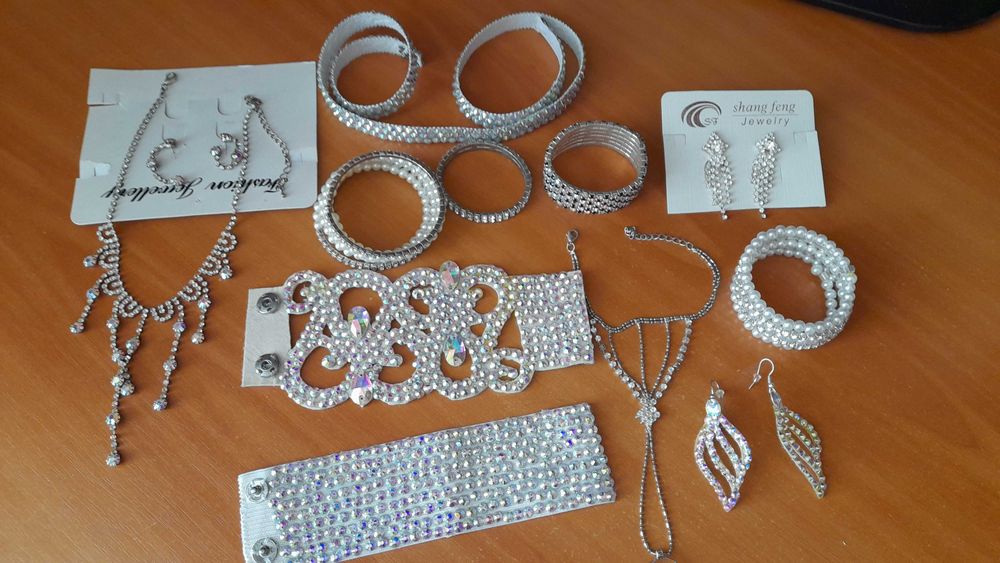 прикраси для танцю