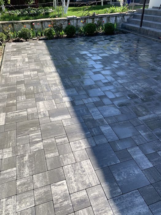 Укладка та продаж тротуарної плитки Київ та область