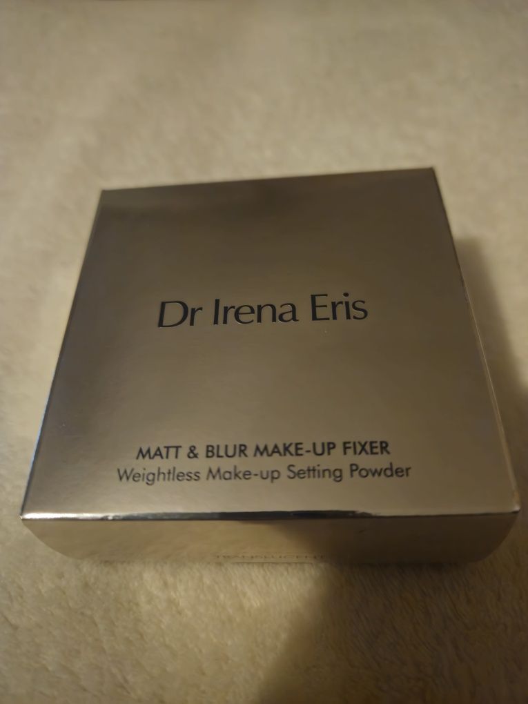 Dr Irena Eris Matt & Blur Make-up Fixer Weightless Make-up Setting Pow