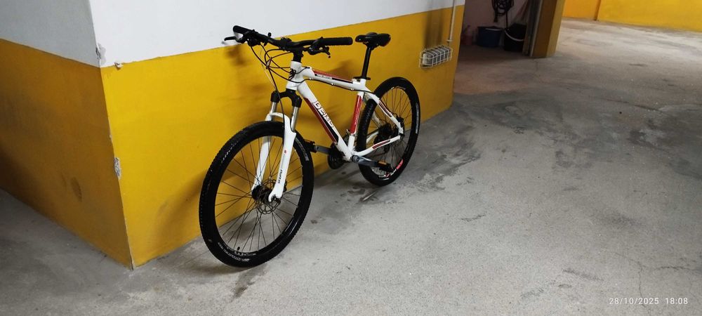 Bicicleta Berg Trail Rock HD 26"  28Vel
