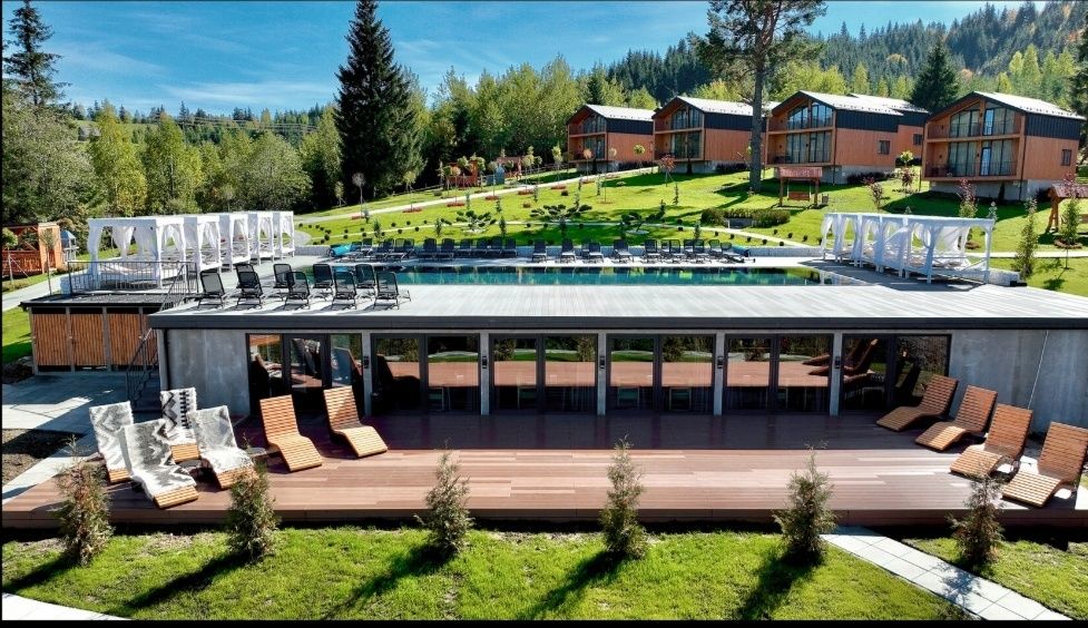 Терміново Котедж у Поляниці -Фенікс- (Буковель)